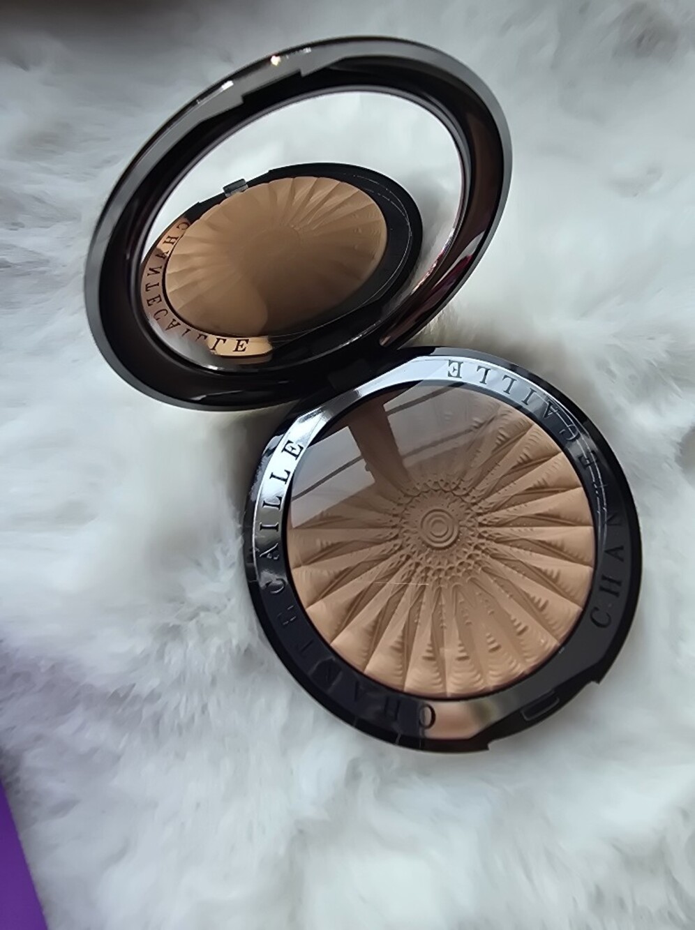 Chantecaille Perfect Blur Finishing Powder Medium Deep New With A Box